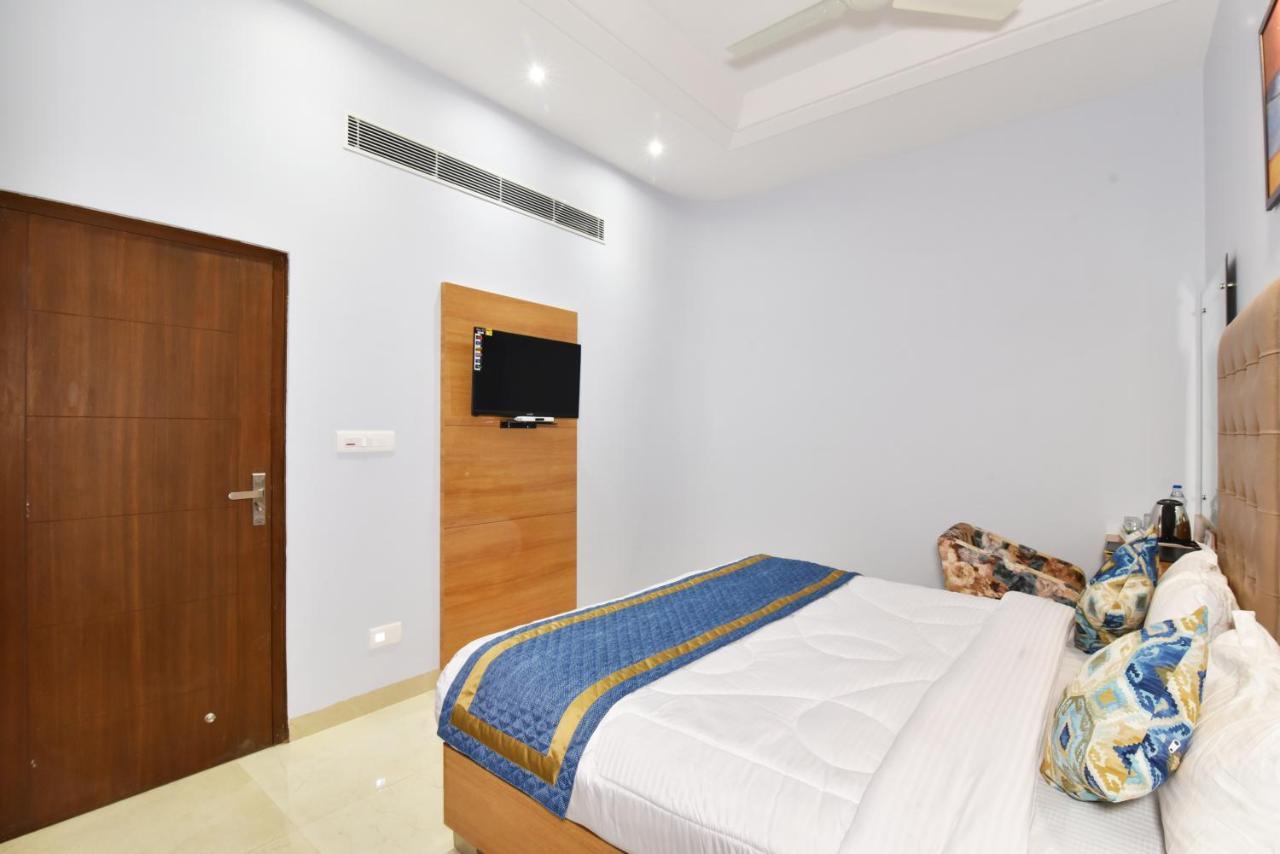 Hotel Vacation Inn Αμριτσάρ Εξωτερικό φωτογραφία