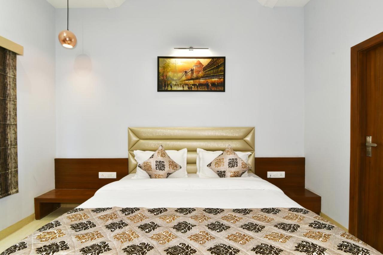 Hotel Vacation Inn Αμριτσάρ Εξωτερικό φωτογραφία