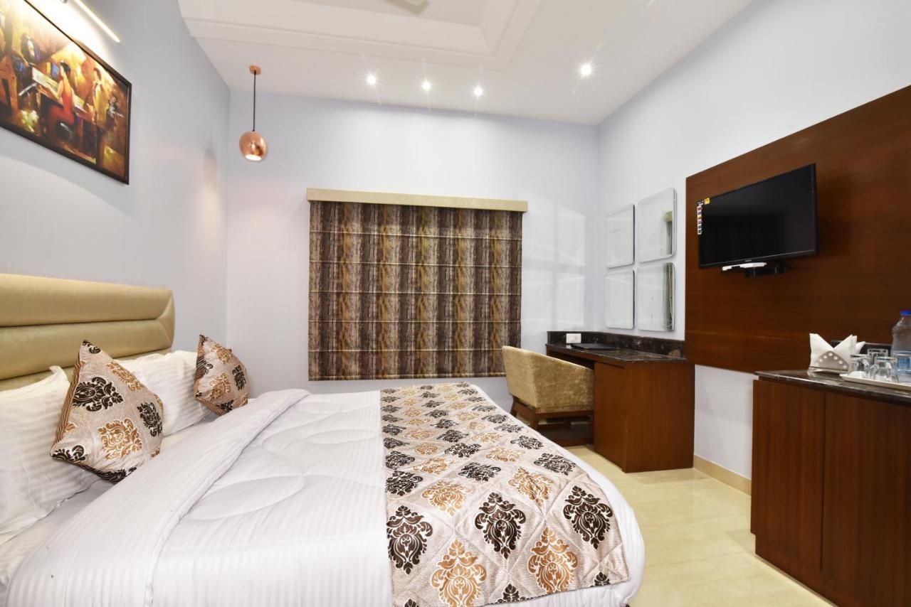 Hotel Vacation Inn Αμριτσάρ Εξωτερικό φωτογραφία